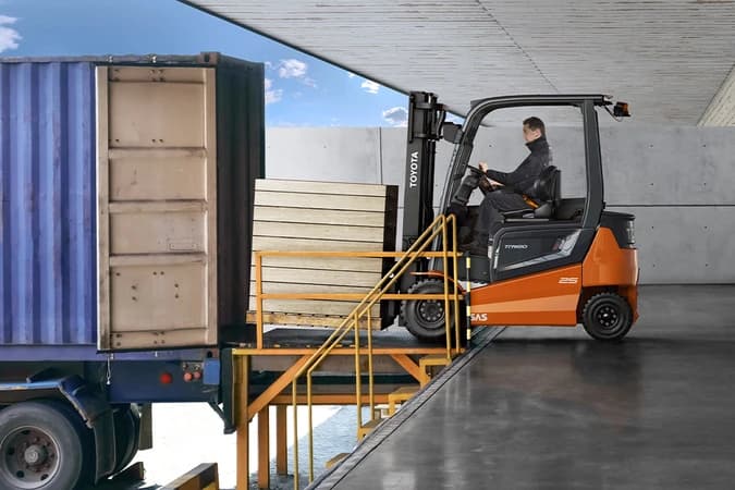 Toyota Traigo80, 4 ruote compatto 2,5t - Immagine 8