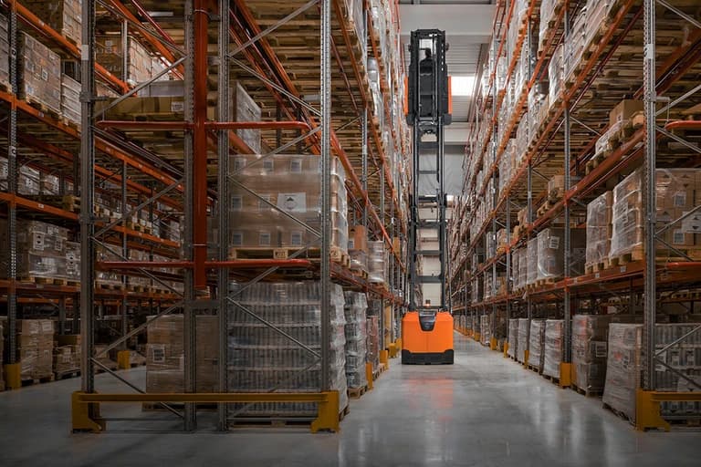 BT Optio 1.2t Per alti livelli con cabina operatore elevabile panoramica - Immagine 2