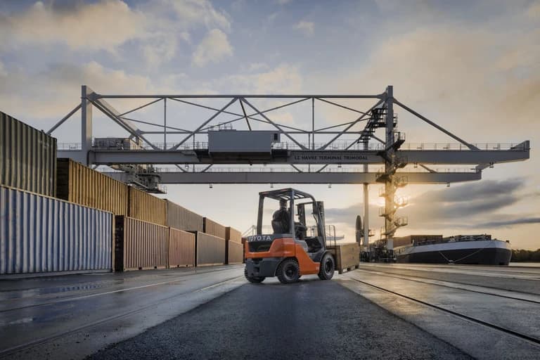 Toyota Tonero Diesel 3.5t | Carrello controbilanciato endotermico – Muletto Diesel - Immagine 5