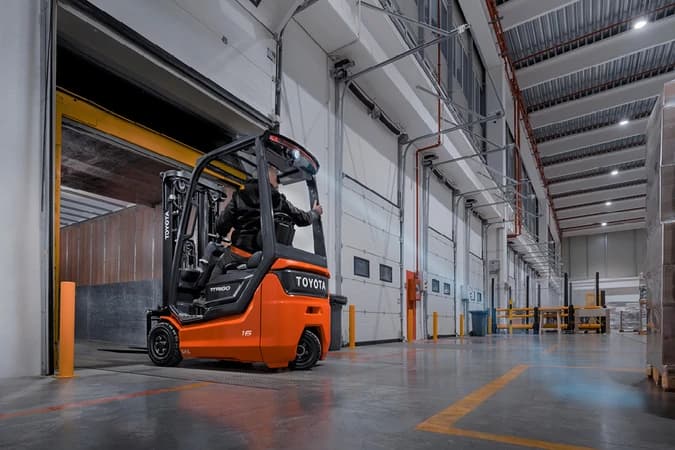 Toyota Traigo48, carrello a 3 ruote da 1,6 t compatto - Immagine 6